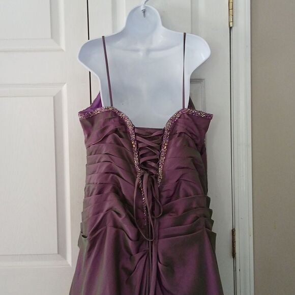 Maggie Sottero Flirt Purple beaded Pageant Prom Dress Sz 18 EUC - Picture 9 of 11